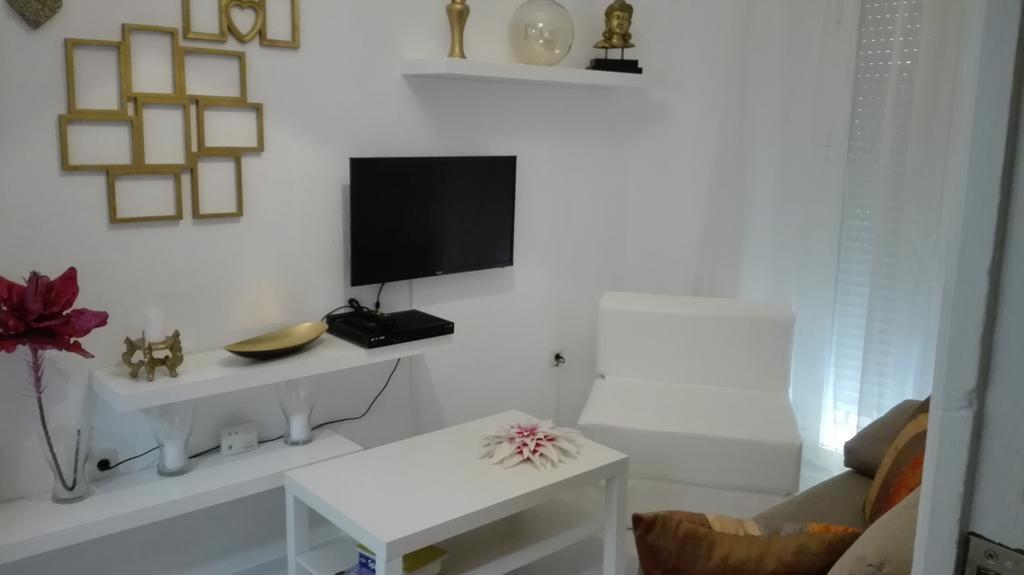 Bromham Apartment Севиля Екстериор снимка