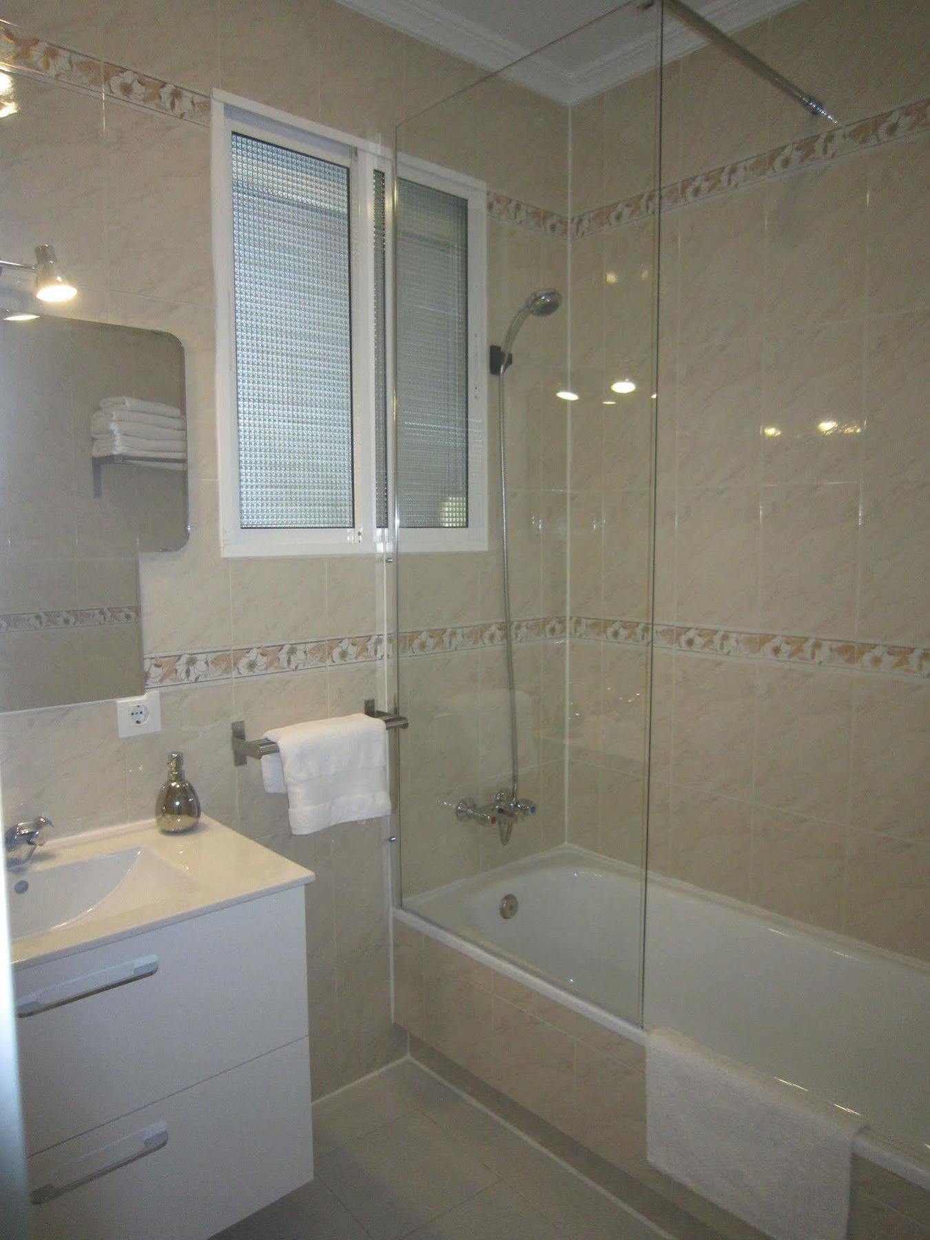 Bromham Apartment Севиля Екстериор снимка